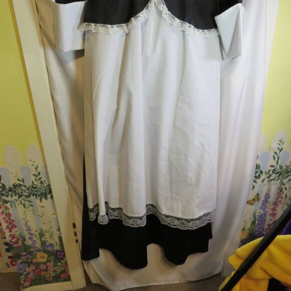 Adult Dress Black White Historical Colonial Costume Pilgrim 1pc 53" tall - Picture 3 of 11